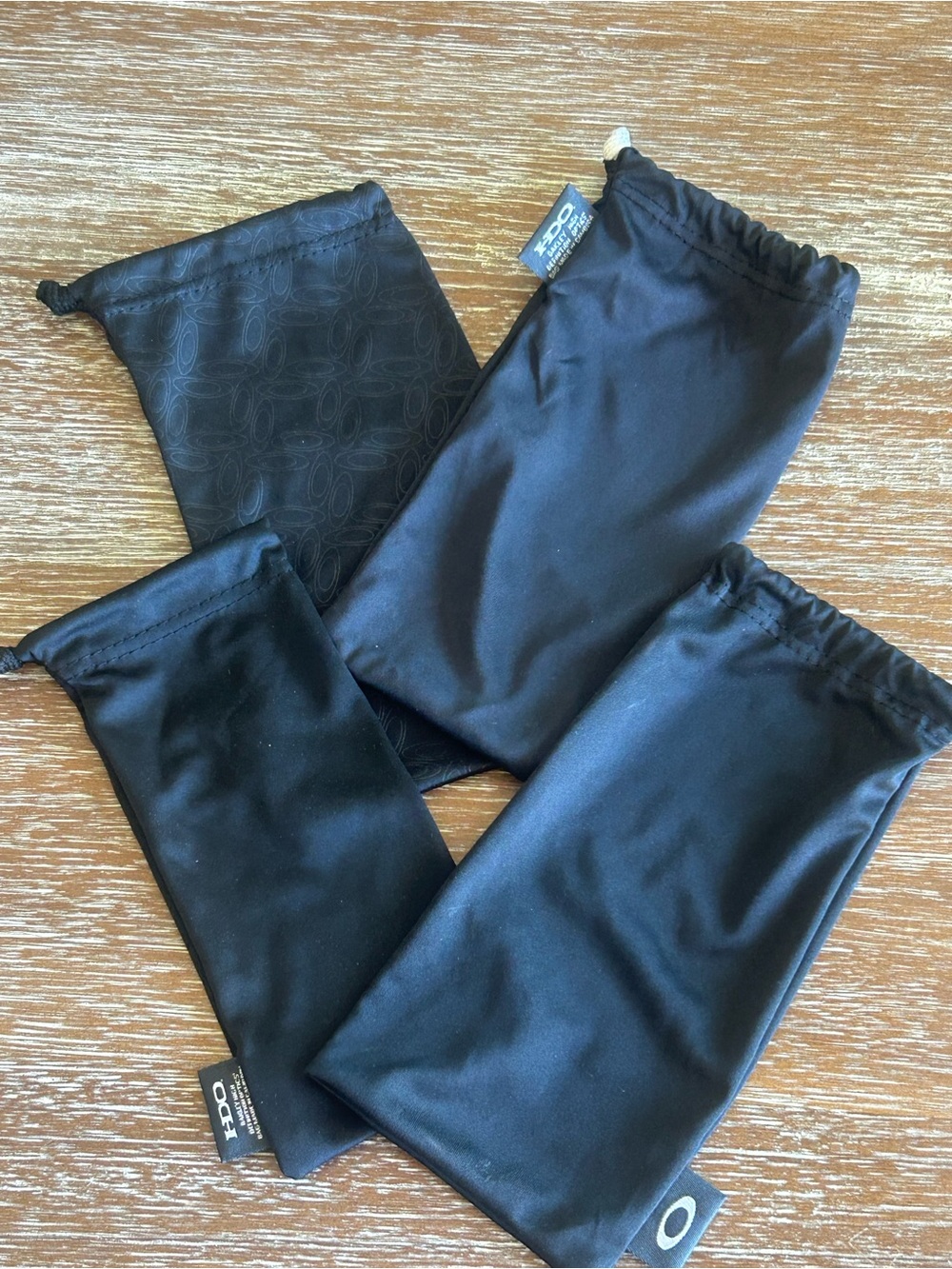 Oakley 4 Pack Sunglass Soft Microbags